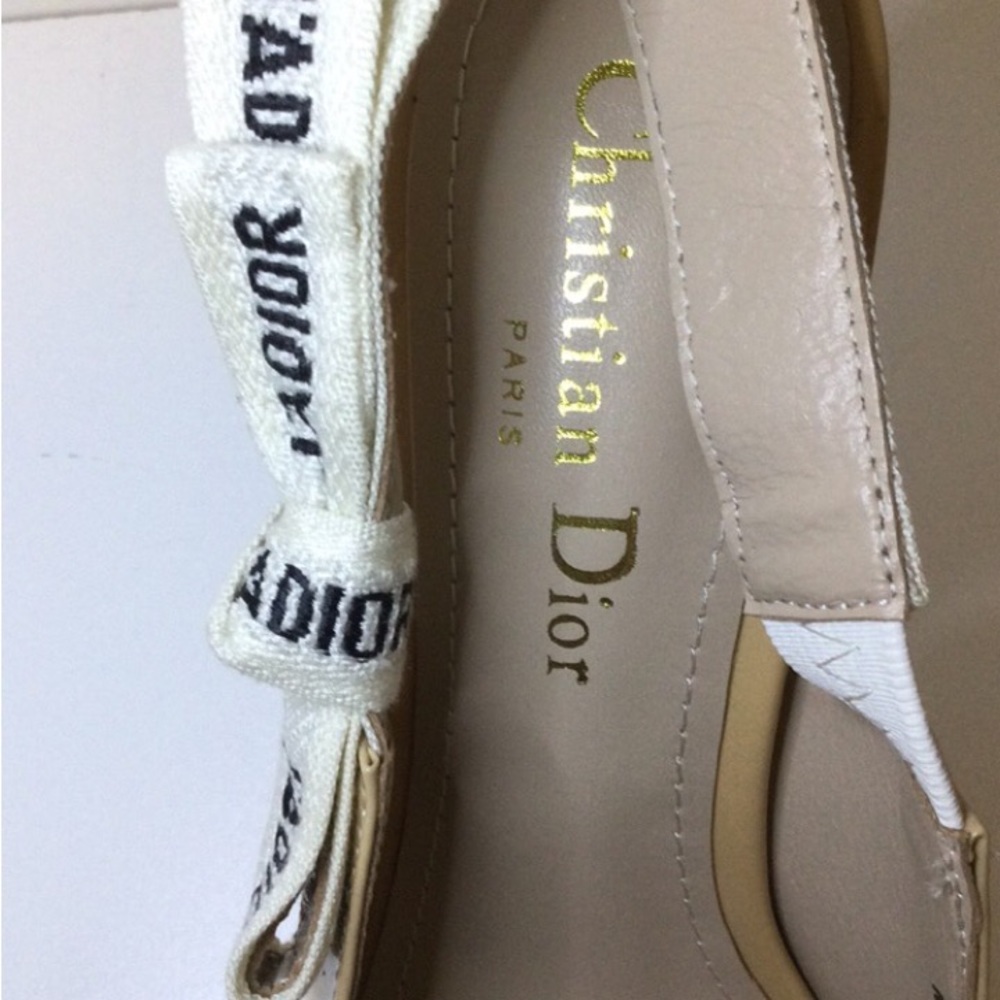 Heels - Picture 8 of 9